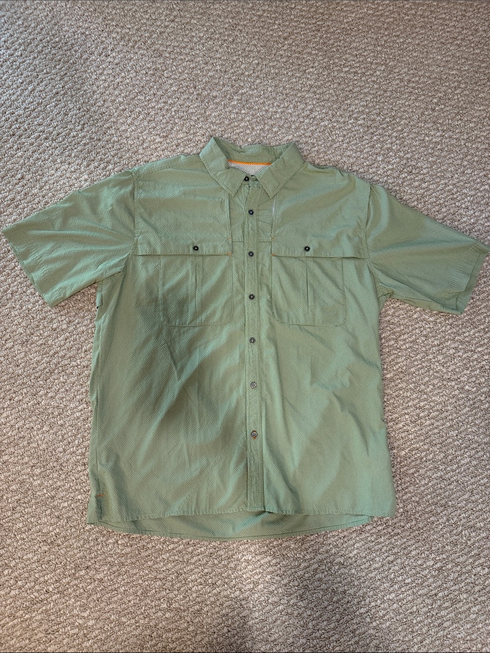 Orvis Men's Short-Sleeve Button-Down Shirt in Sage Green